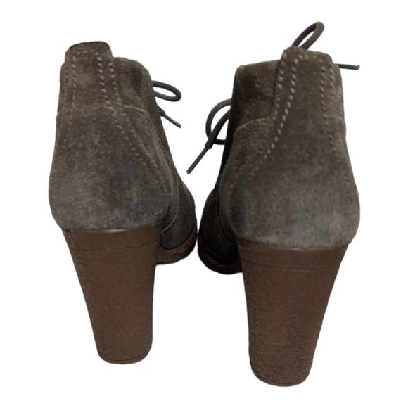 Timberland Glancy Chukka Ankle Bootie Tan Suede Lace Front Heels Size 8.5 - Picture 3 of 12